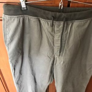 Vans of the wall joggers